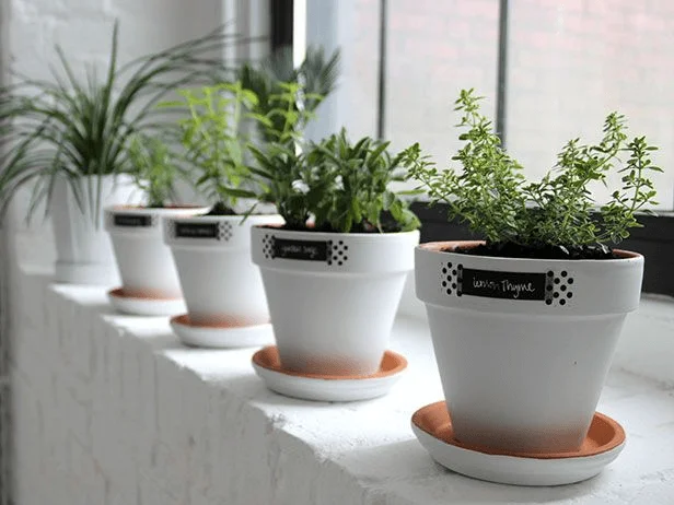 creative ways use pots & planters 6